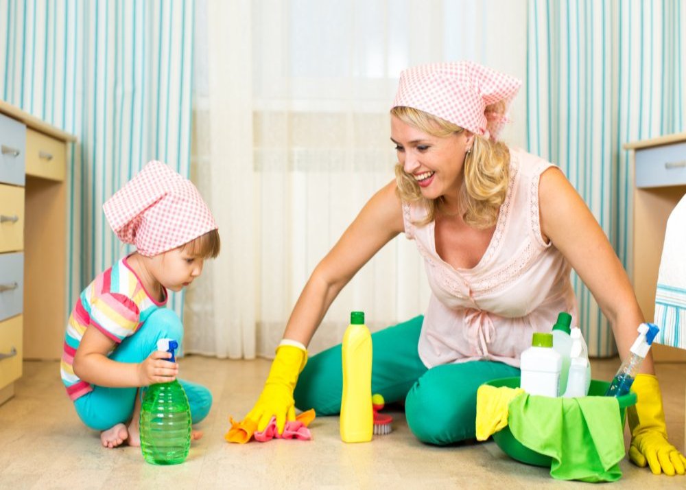 Messy House? 4 Upkeep Habits Your Family Can Work on Together