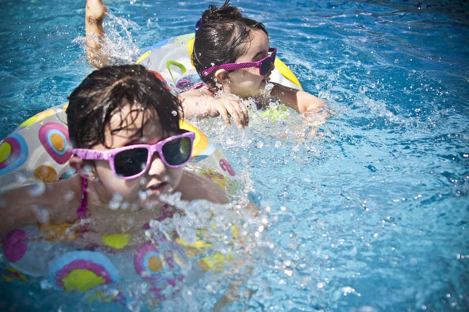 Swimming for Beginners: Fun Ways to Teach Your Children How to Swim