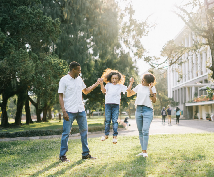 4 Tips for Deciding What to Wear for Family Pictures